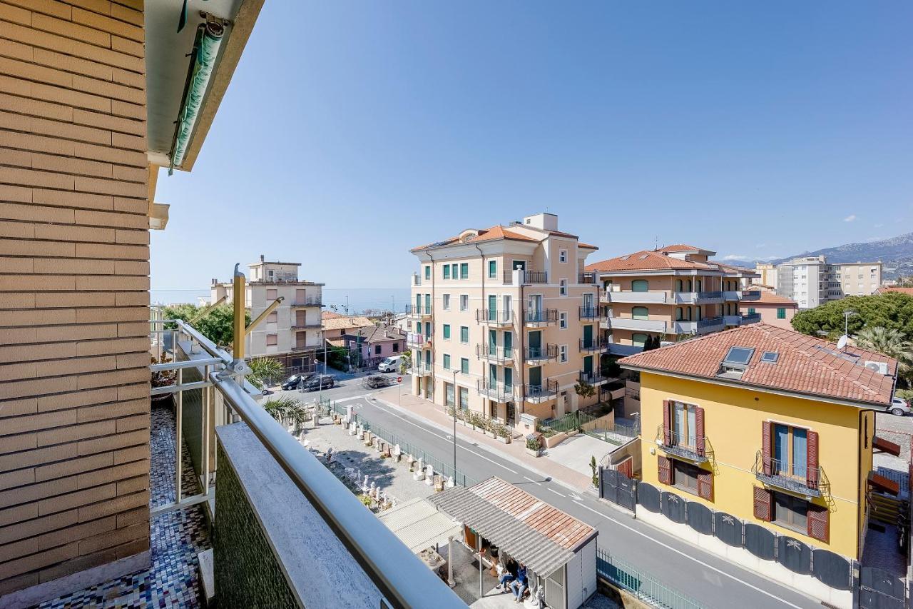 Victoria Apartment Bordighera Exterior foto